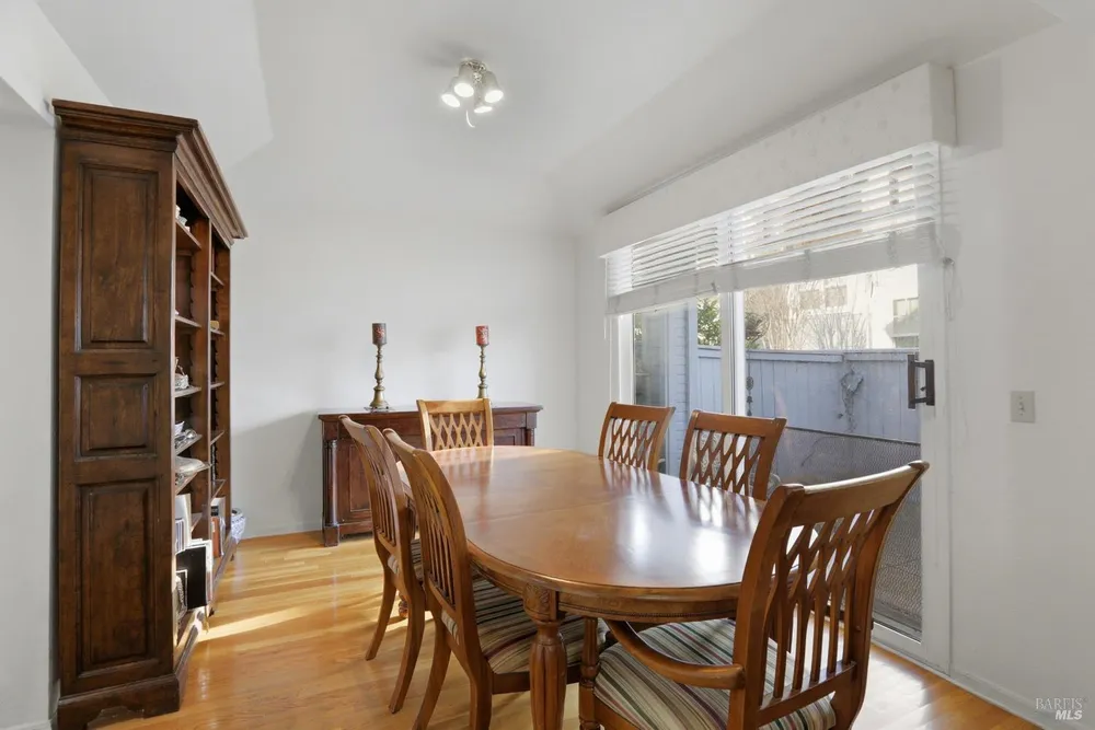 46 Mariners Circle, San Rafael, CA 94903