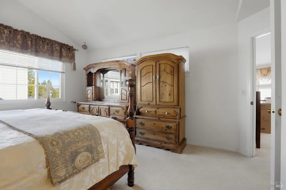 46 Mariners Circle, San Rafael, CA 94903