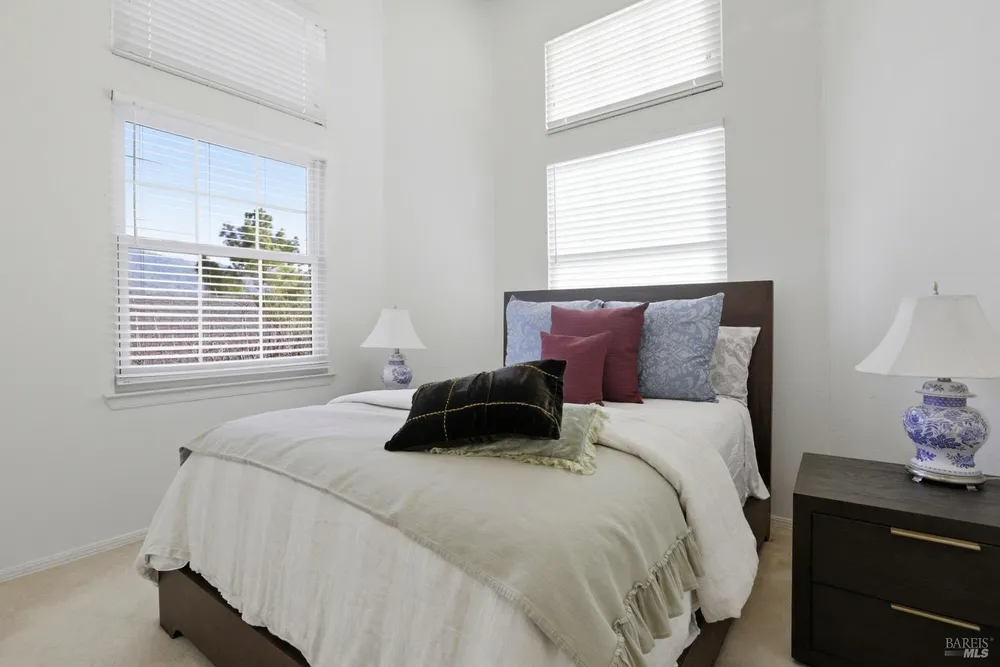 46 Mariners Circle, San Rafael, CA 94903