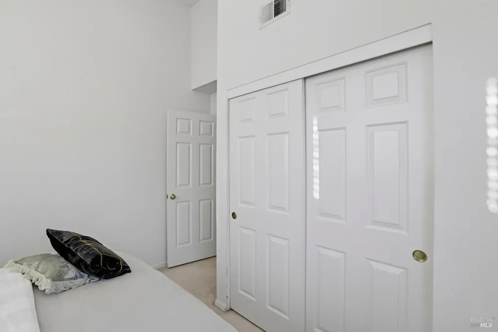 46 Mariners Circle, San Rafael, CA 94903