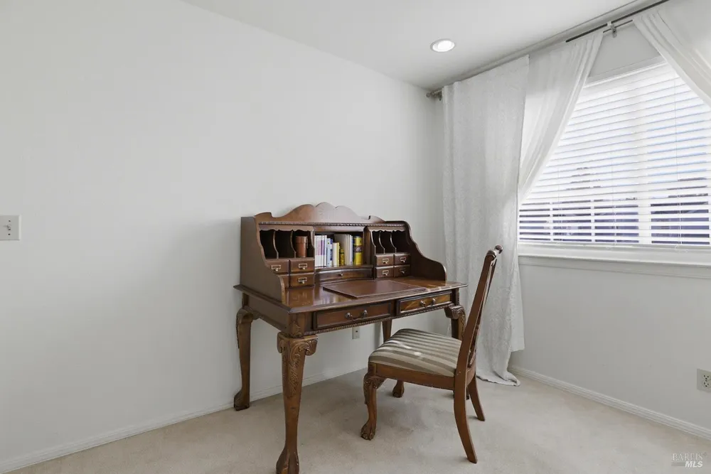 46 Mariners Circle, San Rafael, CA 94903