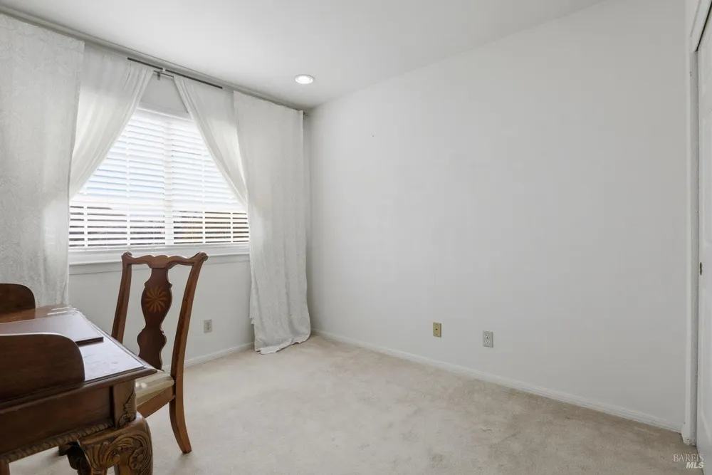 46 Mariners Circle, San Rafael, CA 94903