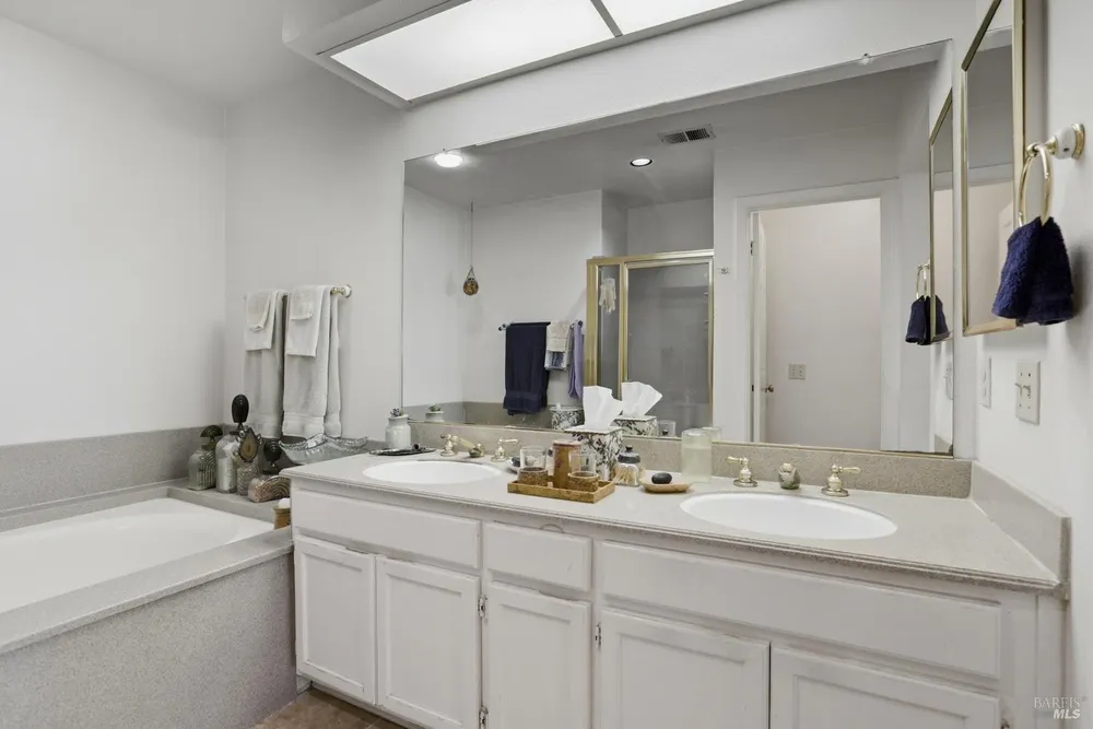 46 Mariners Circle, San Rafael, CA 94903