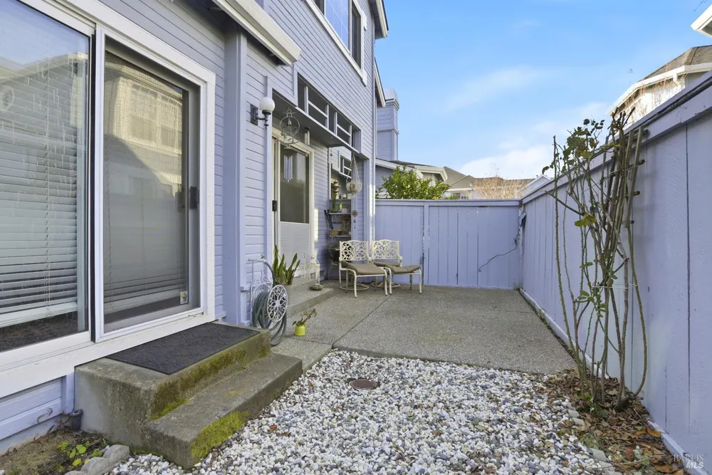 46 Mariners Circle, San Rafael, CA 94903