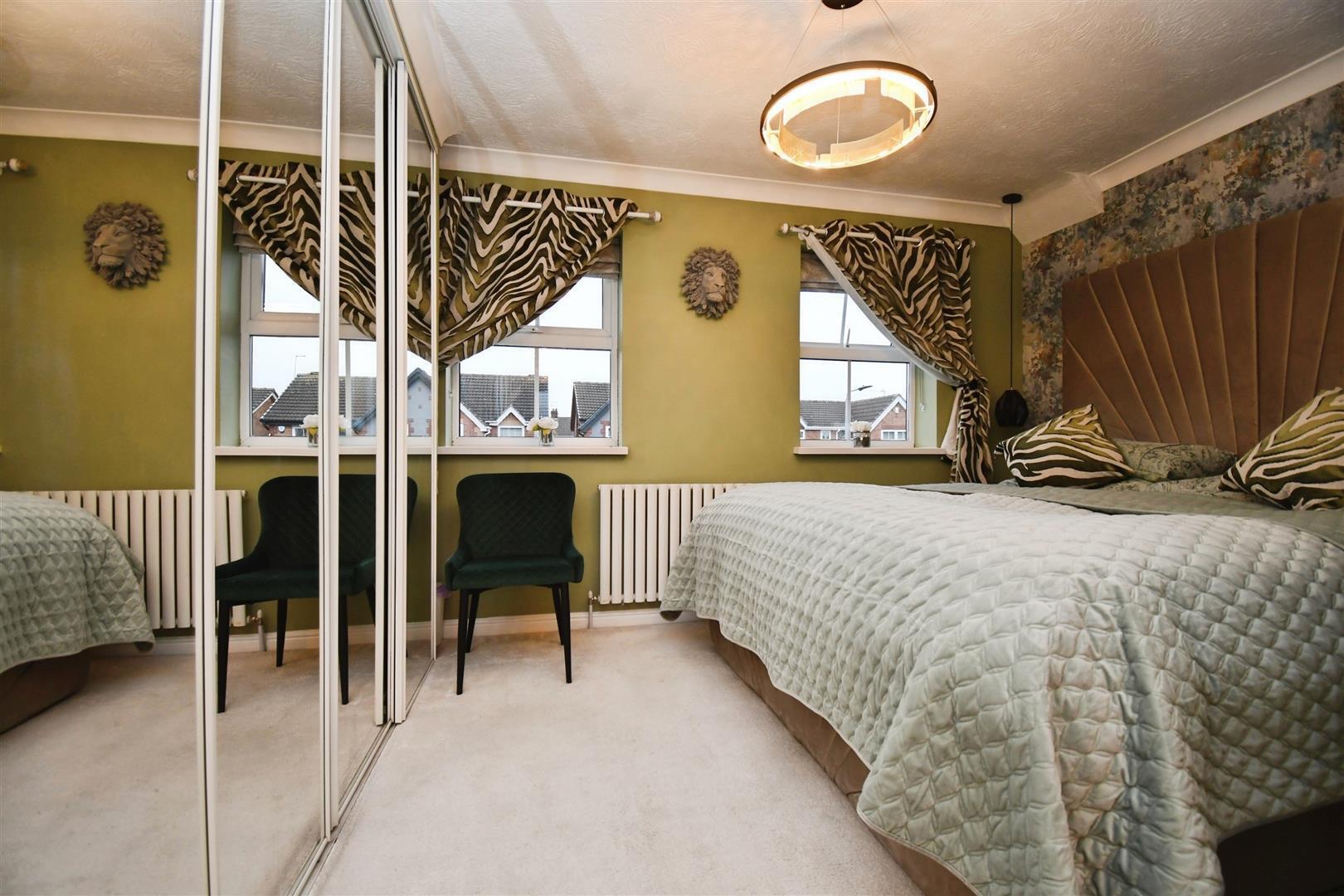 Ascott Close, Hull Image 11