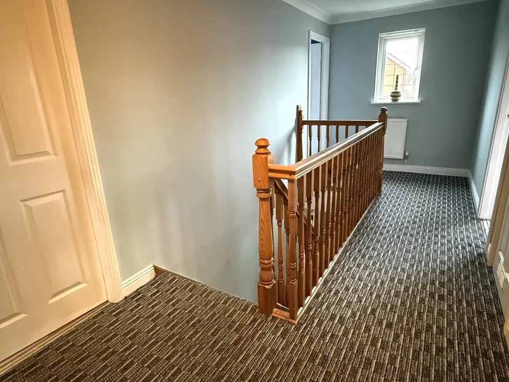 Property carousel item 11
