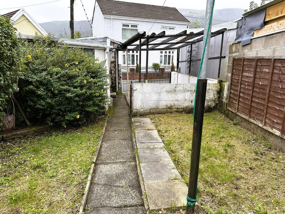 Property carousel item 20