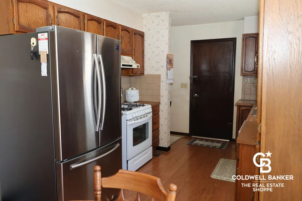 1708 Labrador Blvd, Garden City, KS 67846