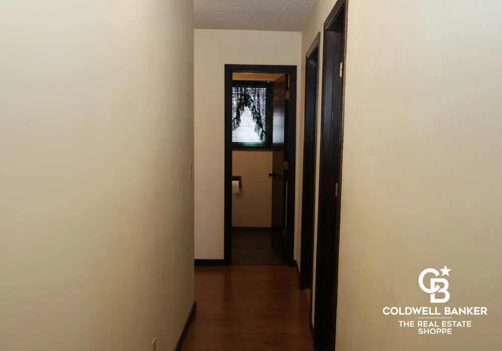 1708 Labrador Blvd, Garden City, KS 67846