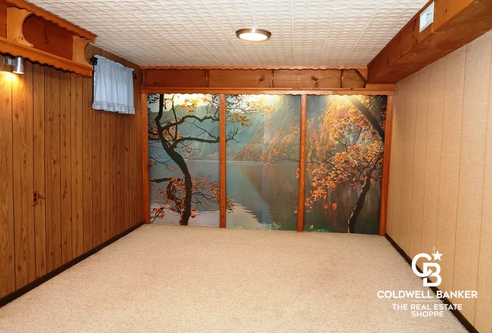 1708 Labrador Blvd, Garden City, KS 67846