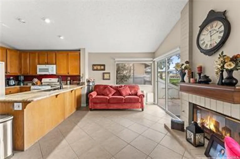 1154 Fairway Oaks Ave, Banning, CA 92220