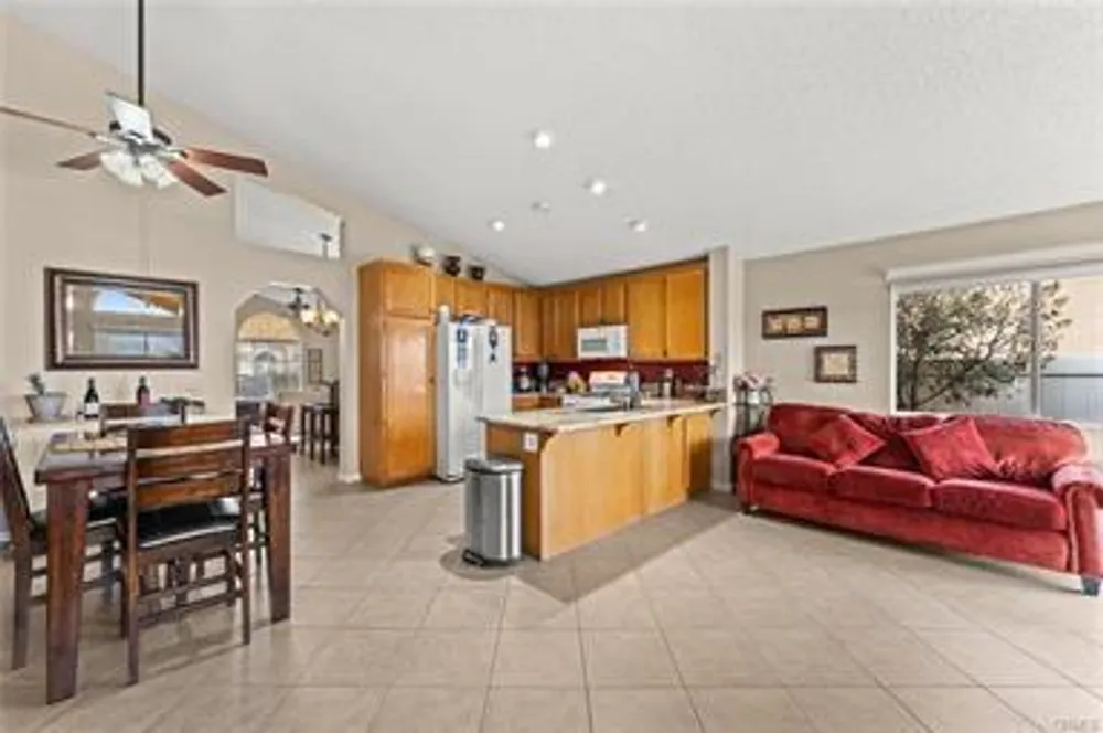 1154 Fairway Oaks Ave, Banning, CA 92220