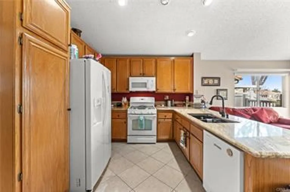 1154 Fairway Oaks Ave, Banning, CA 92220
