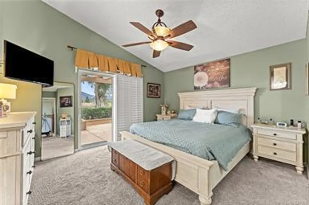 1154 Fairway Oaks Ave, Banning, CA 92220