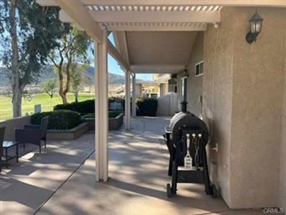1154 Fairway Oaks Ave, Banning, CA 92220