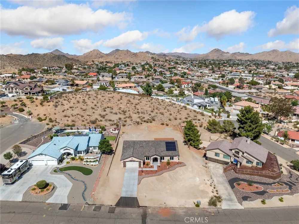 16465 Koda Rd, Apple Valley, CA 92307