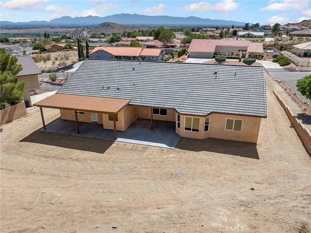 16465 Koda Rd, Apple Valley, CA 92307