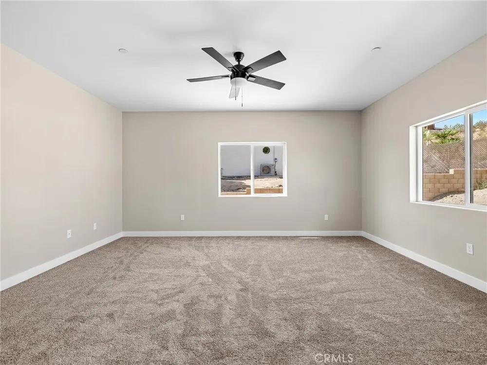 16465 Koda Rd, Apple Valley, CA 92307
