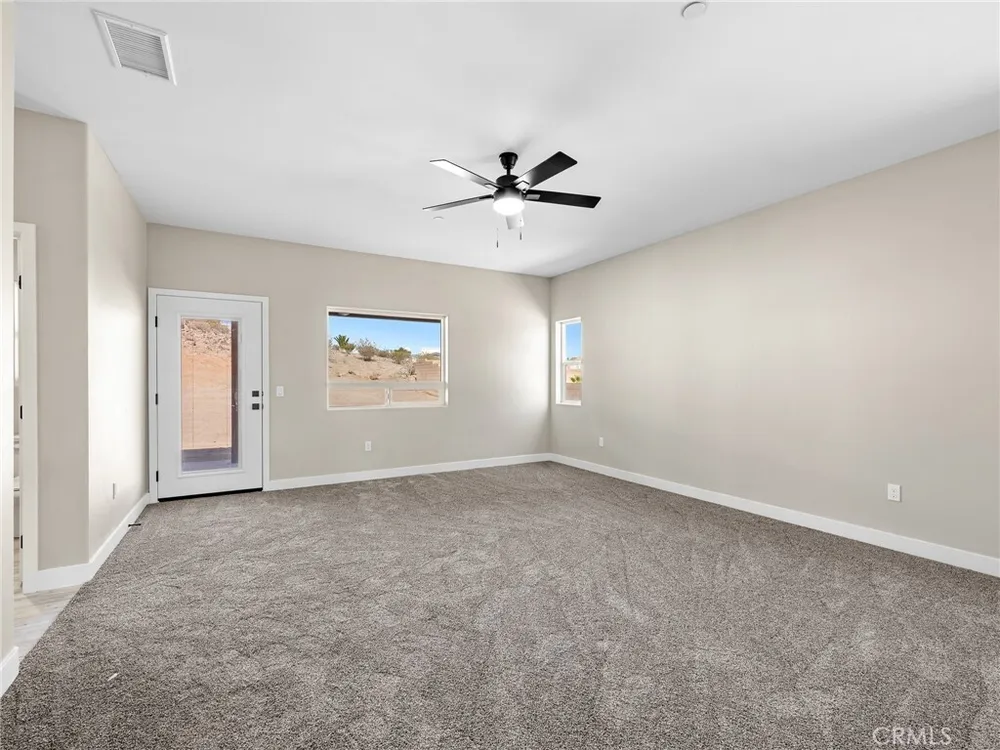 16465 Koda Rd, Apple Valley, CA 92307