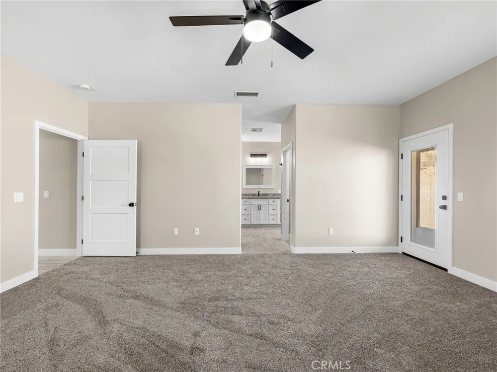 16465 Koda Rd, Apple Valley, CA 92307