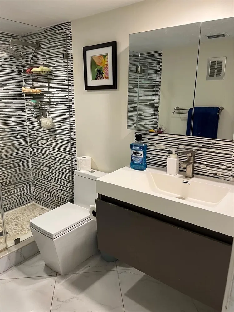 639 W Oakland Park Blvd, Oakland Park, FL 33311