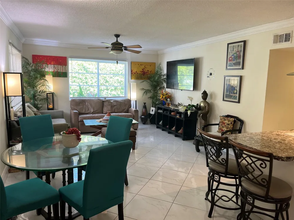 639 W Oakland Park Blvd, Oakland Park, FL 33311
