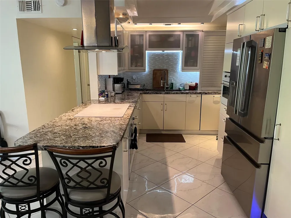 639 W Oakland Park Blvd, Oakland Park, FL 33311