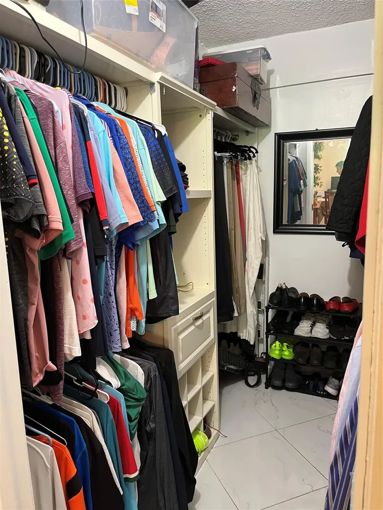 639 W Oakland Park Blvd, Oakland Park, FL 33311