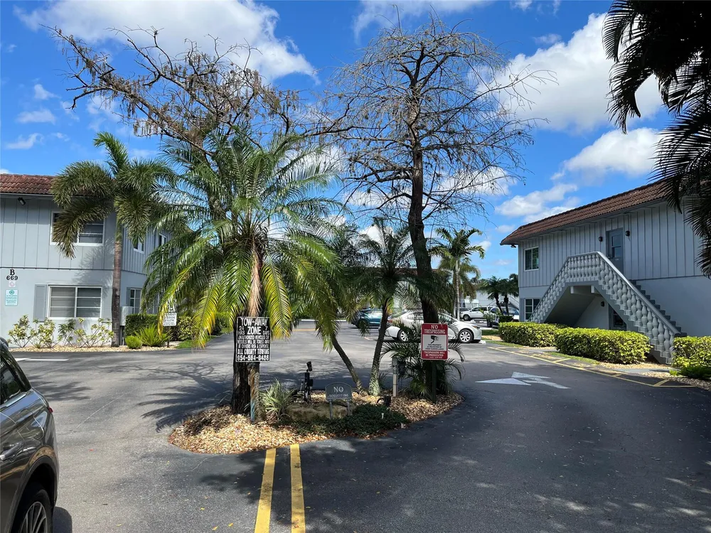 639 W Oakland Park Blvd, Oakland Park, FL 33311
