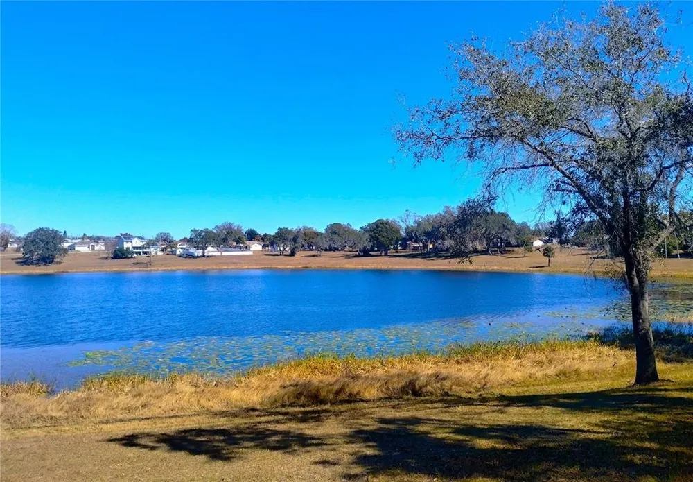 417 E Main St, Dundee, FL 33838