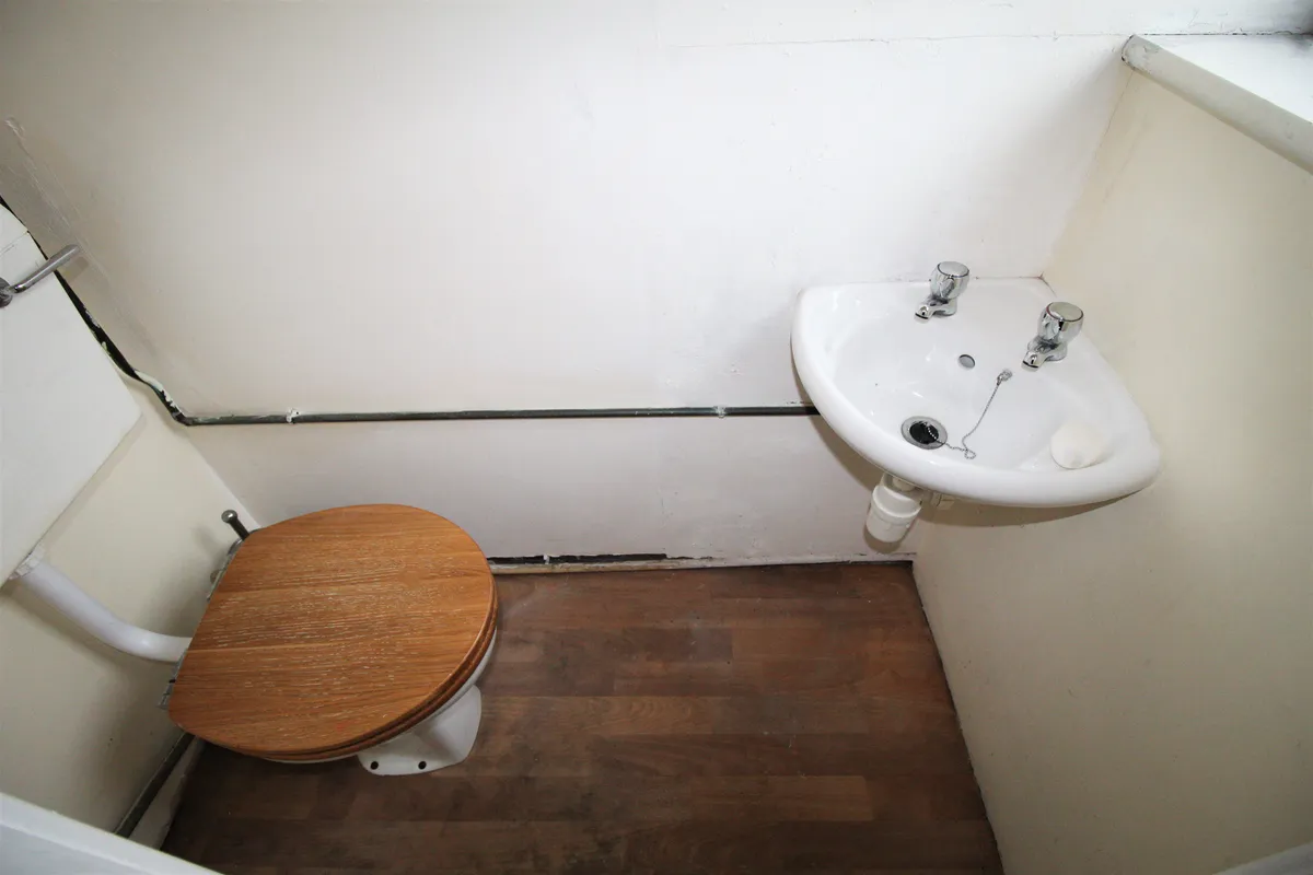 2-Bedroom House To Rent, Belgrave Road, Oldham OL8 