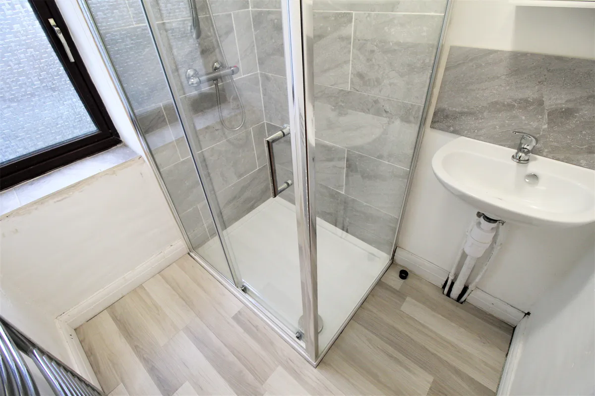 2-Bedroom House To Rent, Belgrave Road, Oldham OL8 
