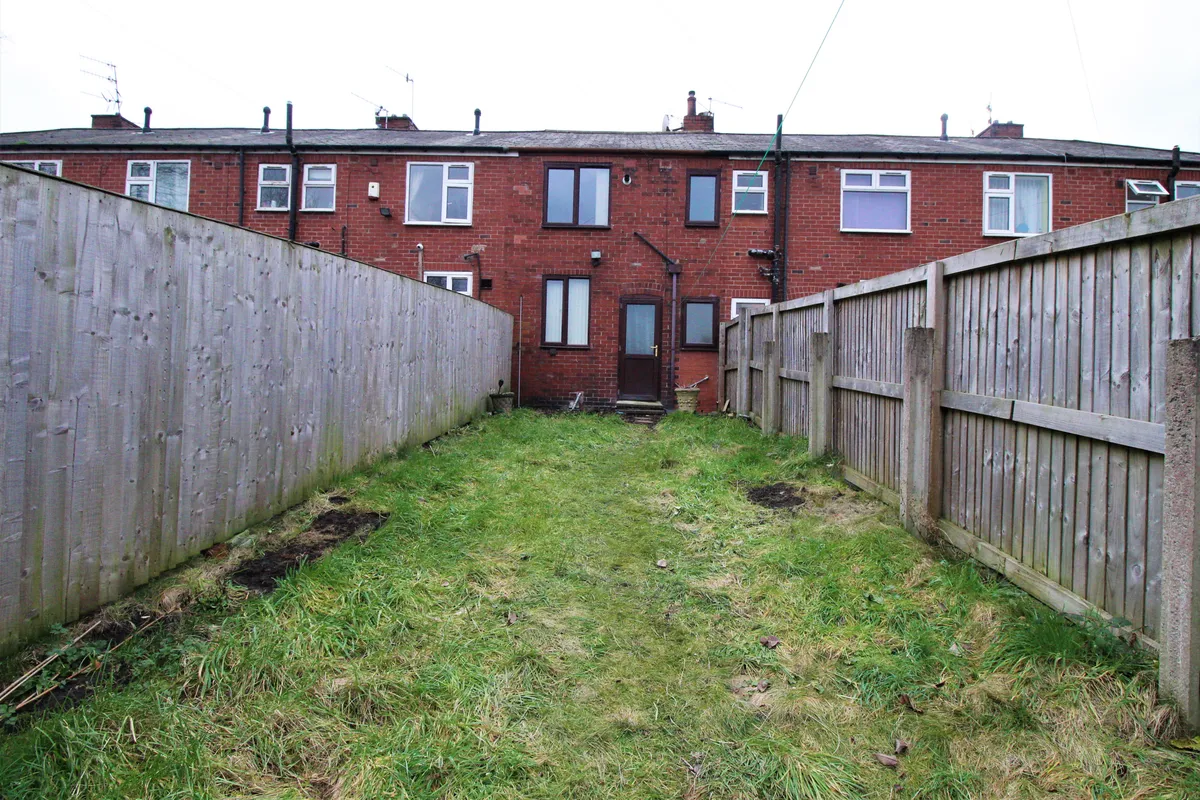 2-Bedroom House To Rent, Belgrave Road, Oldham OL8 
