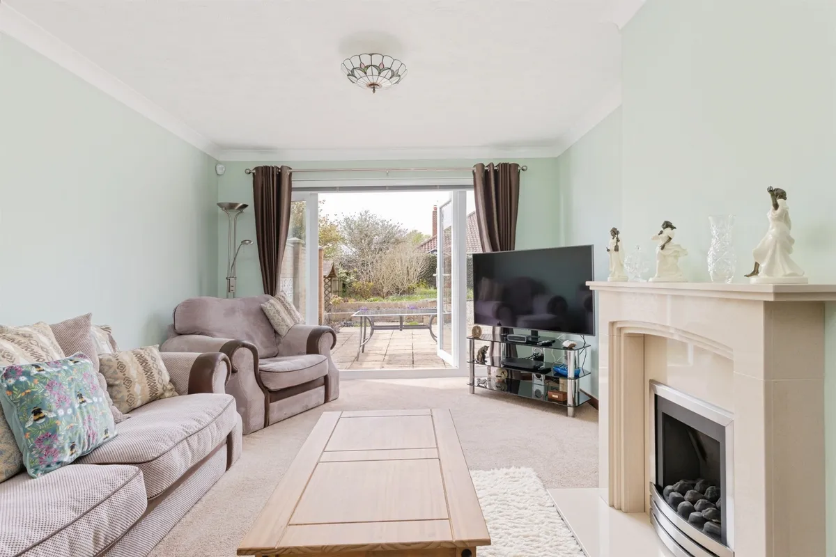 New North Road, Attleborough