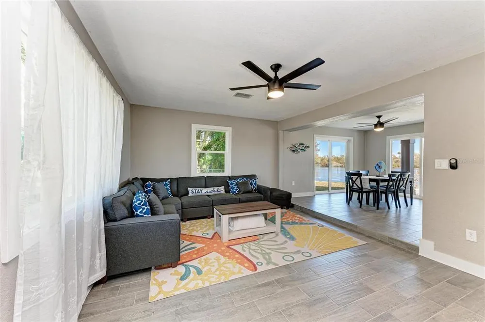 9610 SW Yacht Dr, Arcadia, FL 34269