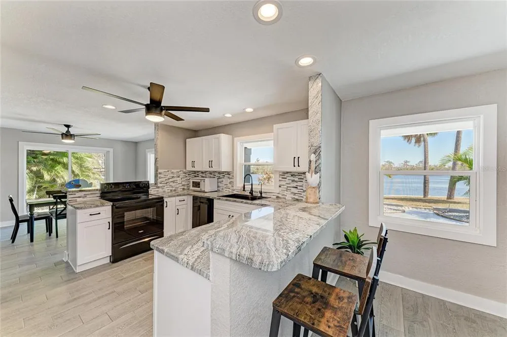 9610 SW Yacht Dr, Arcadia, FL 34269
