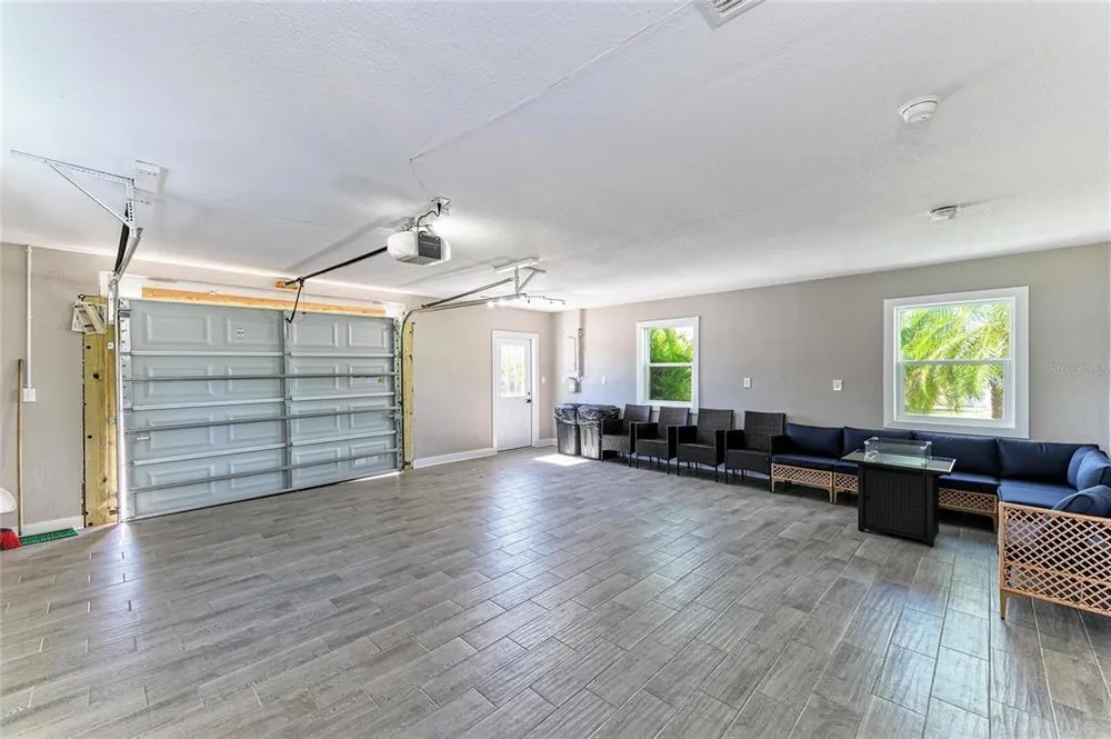 9610 SW Yacht Dr, Arcadia, FL 34269