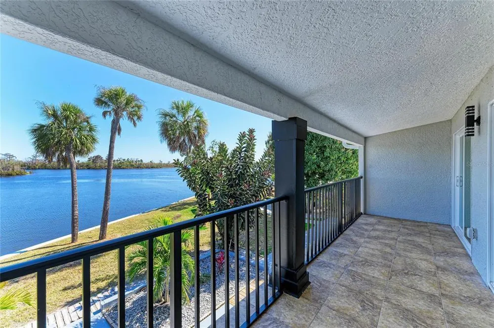 9610 SW Yacht Dr, Arcadia, FL 34269