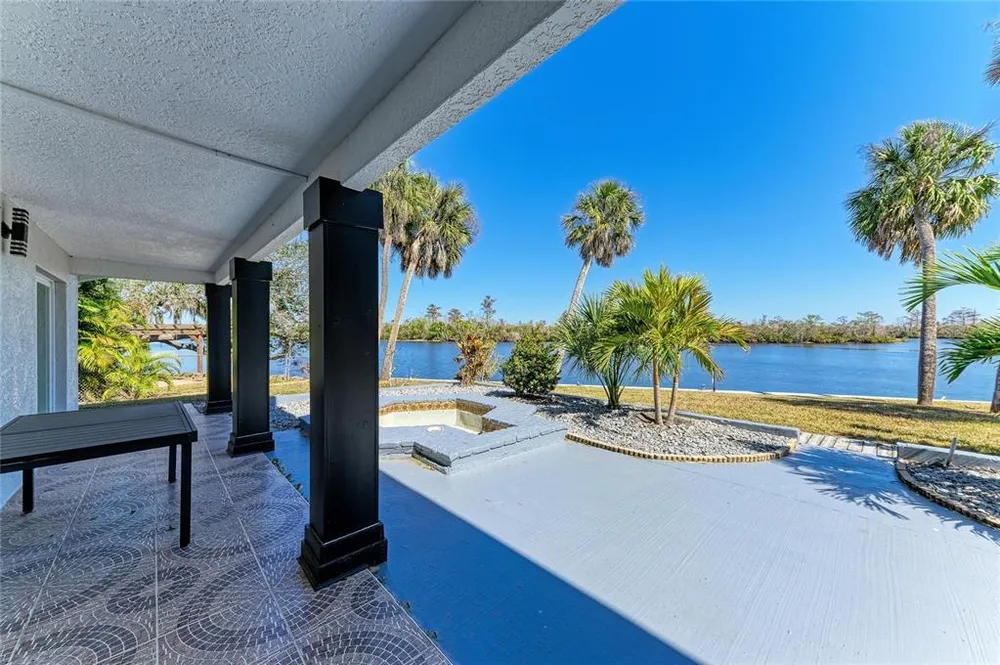 9610 SW Yacht Dr, Arcadia, FL 34269