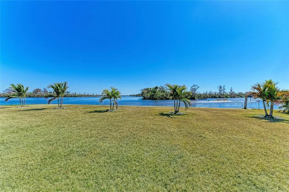 9610 SW Yacht Dr, Arcadia, FL 34269