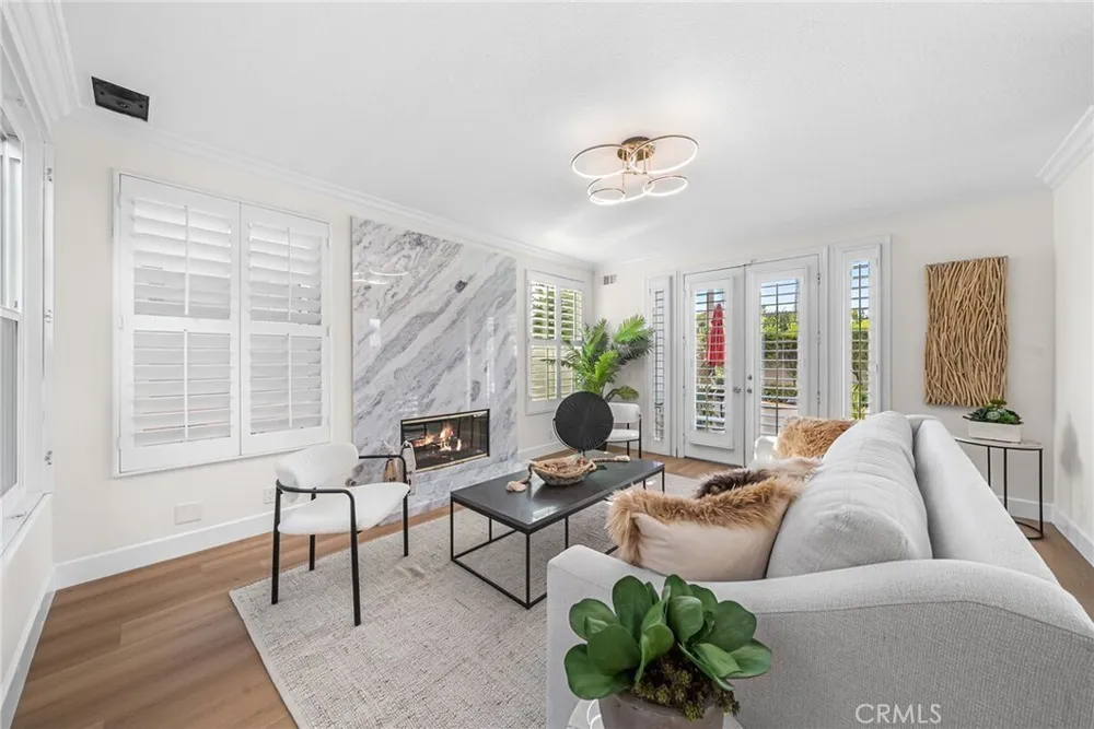 304 Goldenwest St, Huntington Beach, CA 92648