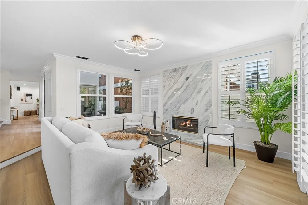 304 Goldenwest St, Huntington Beach, CA 92648