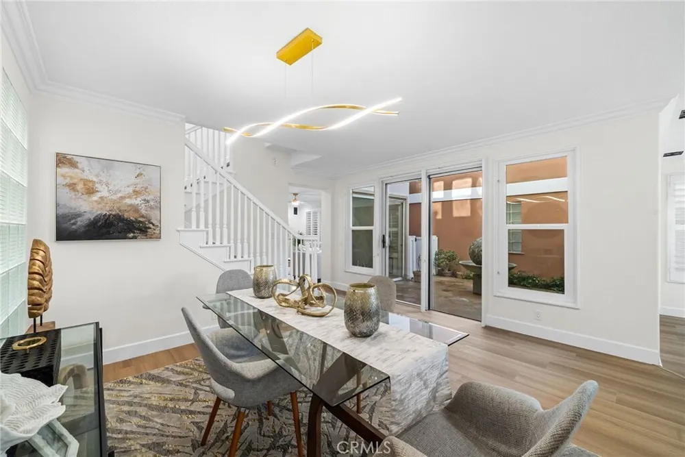 304 Goldenwest St, Huntington Beach, CA 92648