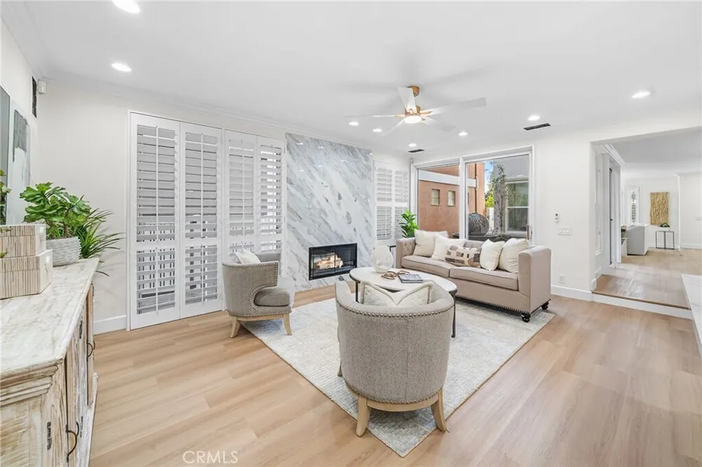 304 Goldenwest St, Huntington Beach, CA 92648
