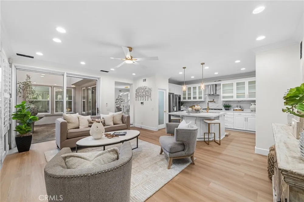 304 Goldenwest St, Huntington Beach, CA 92648