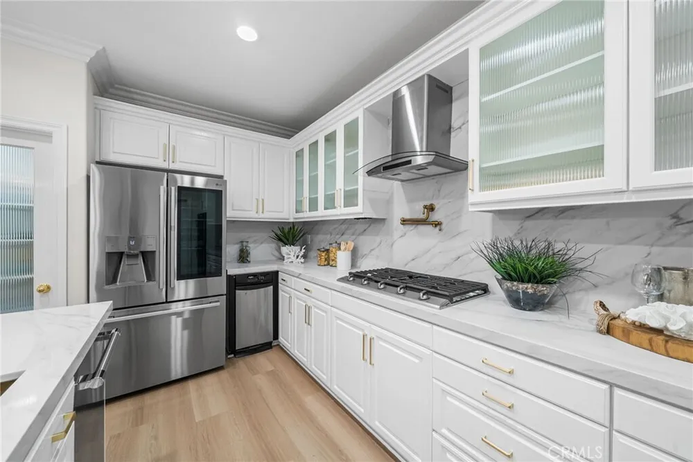 304 Goldenwest St, Huntington Beach, CA 92648