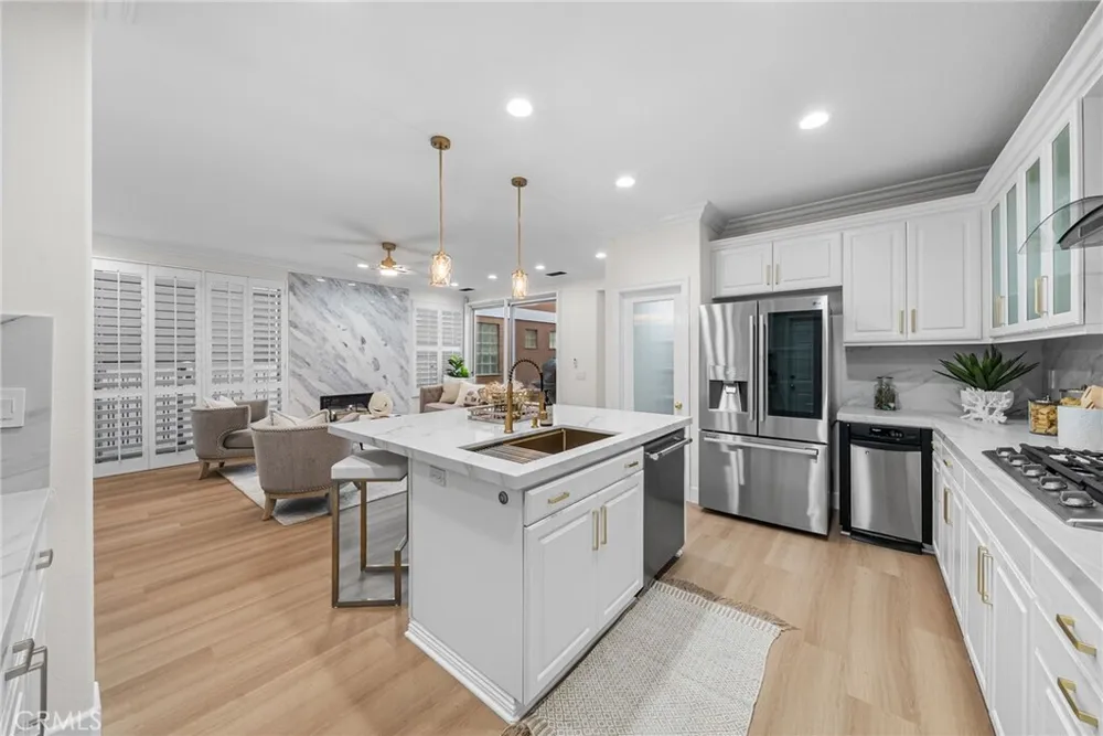 304 Goldenwest St, Huntington Beach, CA 92648