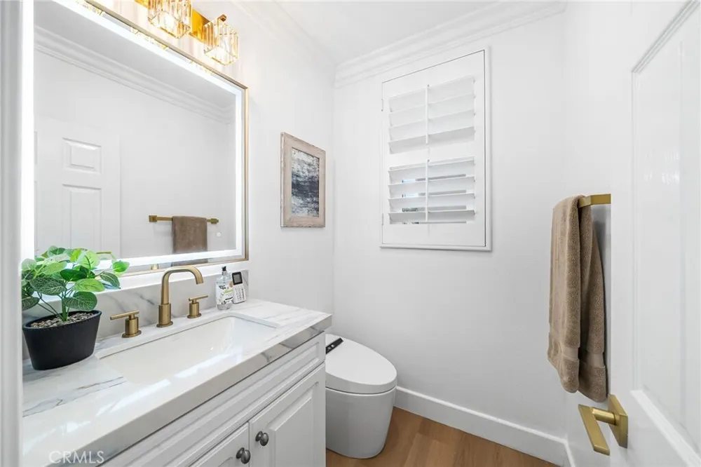304 Goldenwest St, Huntington Beach, CA 92648