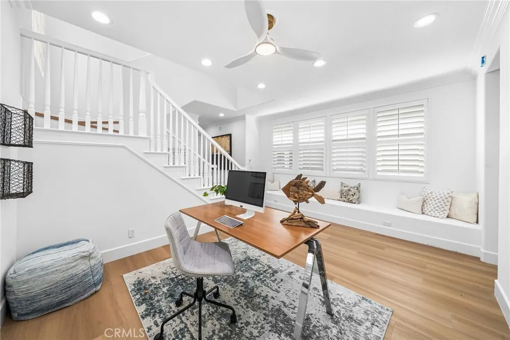 304 Goldenwest St, Huntington Beach, CA 92648