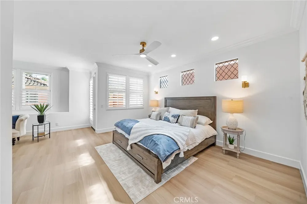 304 Goldenwest St, Huntington Beach, CA 92648